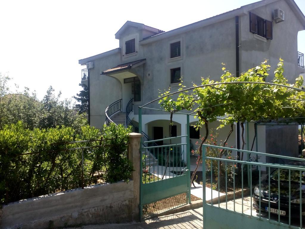 Jedro Apartmani ヘルツェグ・ノヴィ エクステリア 写真